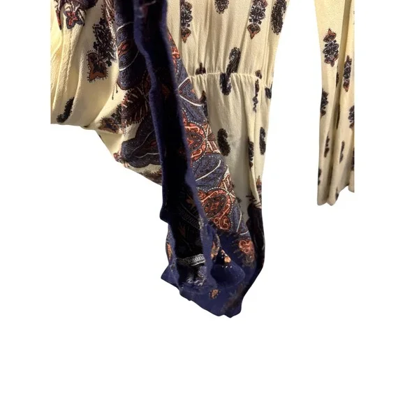 Kendall Kylie Paisley Print Lace Up Romper Cream Navy M - Picture 6 of 6